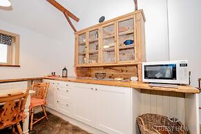 Host Stay Snodsbury Barn