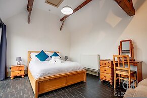 Host Stay Snodsbury Barn