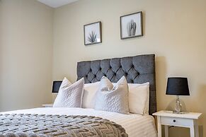 Host Stay Shaw Street Suite