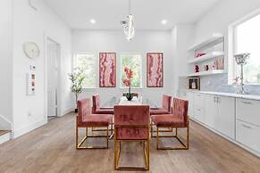 Downtown Houston 3BR Bachelorette Escape