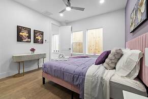Downtown Houston 3BR Bachelorette Escape
