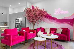 Downtown Houston 3BR Bachelorette Escape