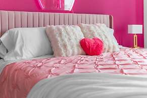 Downtown Houston 3BR Bachelorette Escape