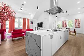 Downtown Houston 3BR Bachelorette Escape