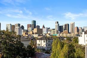 Downtown Houston 3BR Bachelorette Escape