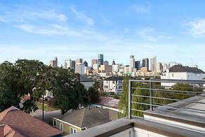 Downtown Houston 3BR Bachelorette Escape
