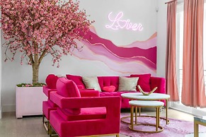 Downtown Houston 3BR Bachelorette Escape