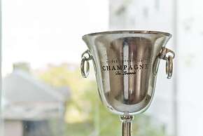 Downtown Houston 3BR Bachelorette Escape