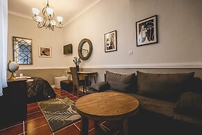 PENSION ACRONAFPLIA building C