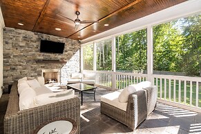 Durham Retreat Games, Exercise, And Relaxation 5 Bedroom Home