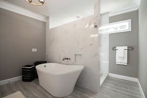 Durham Retreat Games, Exercise, And Relaxation 5 Bedroom Home