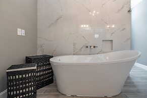 Durham Retreat Games, Exercise, And Relaxation 5 Bedroom Home