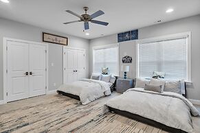 Durham Retreat Games, Exercise, And Relaxation 5 Bedroom Home