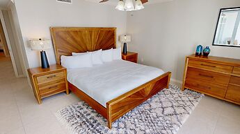 Shoreline Towers 1074 2 Bedroom Condo