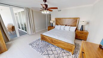 Shoreline Towers 1074 2 Bedroom Condo