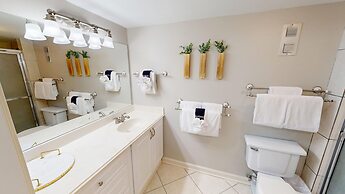 Shoreline Towers 1074 2 Bedroom Condo