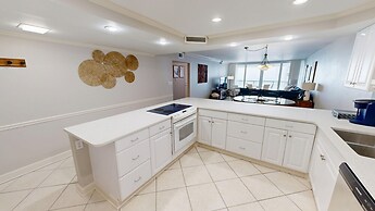 Shoreline Towers 1074 2 Bedroom Condo