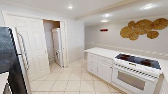 Shoreline Towers 1074 2 Bedroom Condo