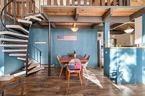 Awesome House Above The Lake/pets Welcome 2 Bedroom Home by Bear Valle