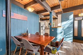 Awesome House Above The Lake/pets Welcome 2 Bedroom Home by Bear Valle