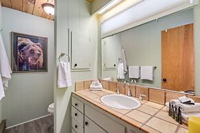 Awesome House Above The Lake/pets Welcome 2 Bedroom Home by Bear Valle