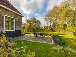 Farmhouse in Heinkenszand With Garden