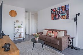 Paris Expo 2 Residence