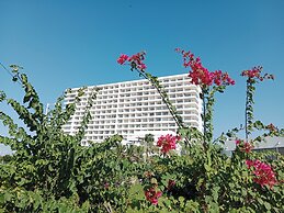 Cartagena Beach Resort