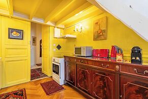 Charming Duplex With 1 Bedroom