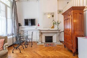 Charming Duplex With 1 Bedroom