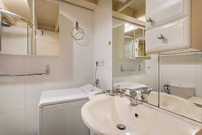 Charming Duplex With 1 Bedroom