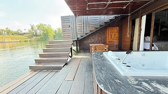 Kawarin River Exclusive Hotel & Resort