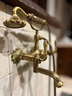 Kawarin River Exclusive Hotel & Resort