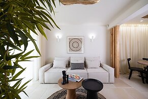 Akrotiri Estate Naxos - Private Hillside Estate