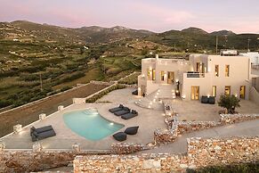 Akrotiri Estate Naxos - Private Hillside Estate