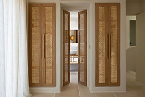 Akrotiri Estate Naxos - Private Hillside Estate