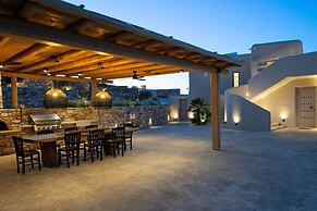 Akrotiri Estate Naxos - Private Hillside Estate