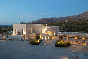 Akrotiri Estate Naxos - Private Hillside Estate