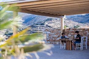Akrotiri Estate Naxos - Private Hillside Estate