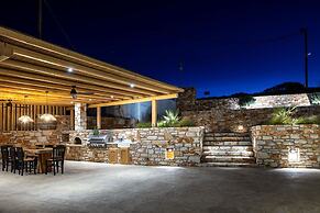 Akrotiri Estate Naxos - Private Hillside Estate