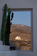 Akrotiri Estate Naxos - Private Hillside Estate