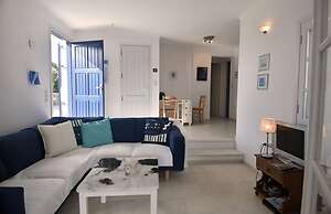 Angali HM Quiet 3 Bdrm Home on the Beach