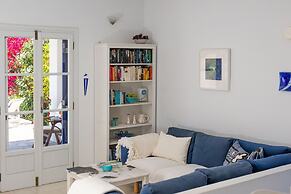 Angali HM Quiet 3 Bdrm Home on the Beach