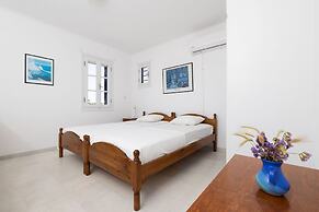 Angali HM Quiet 3 Bdrm Home on the Beach