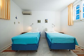 B5 Three Bedroom Home View Spectacular sea Views