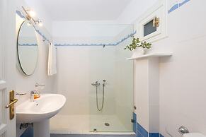 Prokopios Cottage Cycladic Home a Walk to Beach