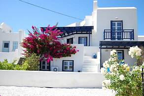 Prokopios Cottage Cycladic Home a Walk to Beach