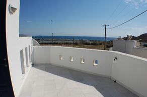 Prokopios Cottage Cycladic Home a Walk to Beach