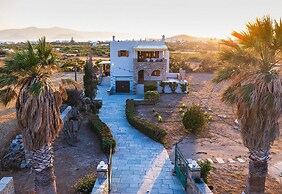 Villa Billia Cheerful 4 Bedroom Home w Ocean View