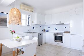 Villa Leilani 3 Bedroom Home by the Beach